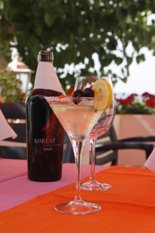 Rosa Hotel Rtina